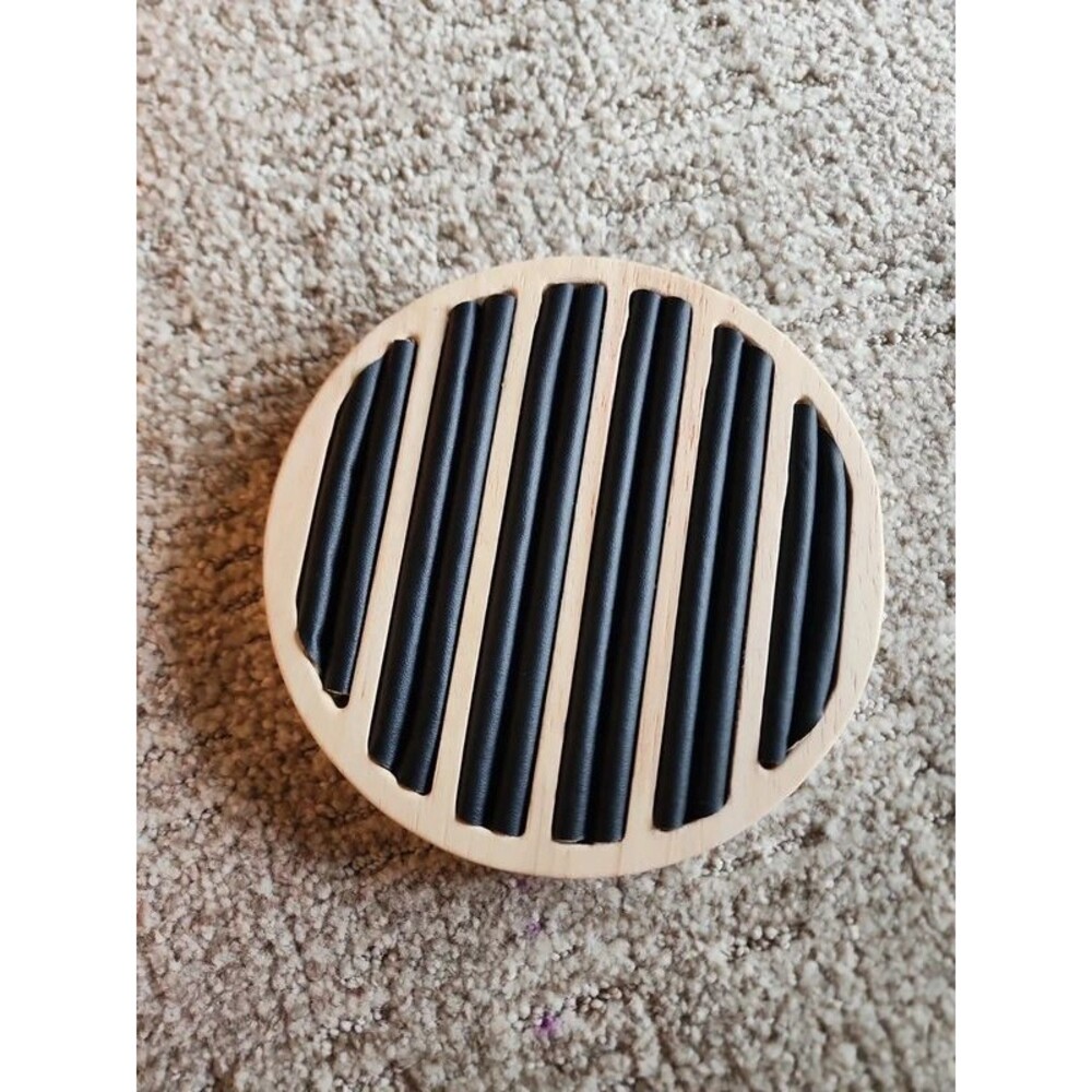 Chic Wooden ring organizer